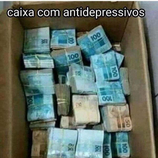 Caixa com Anti-depressivos.